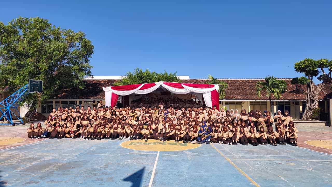 MPLS Ramah Hari Kelima SMA Negeri 2 Playen: Penutupan Penuh Semangat Bersama Duplay Angkatan 38